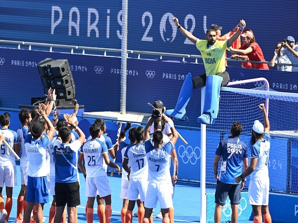 PM congratulates Indian Hockey team