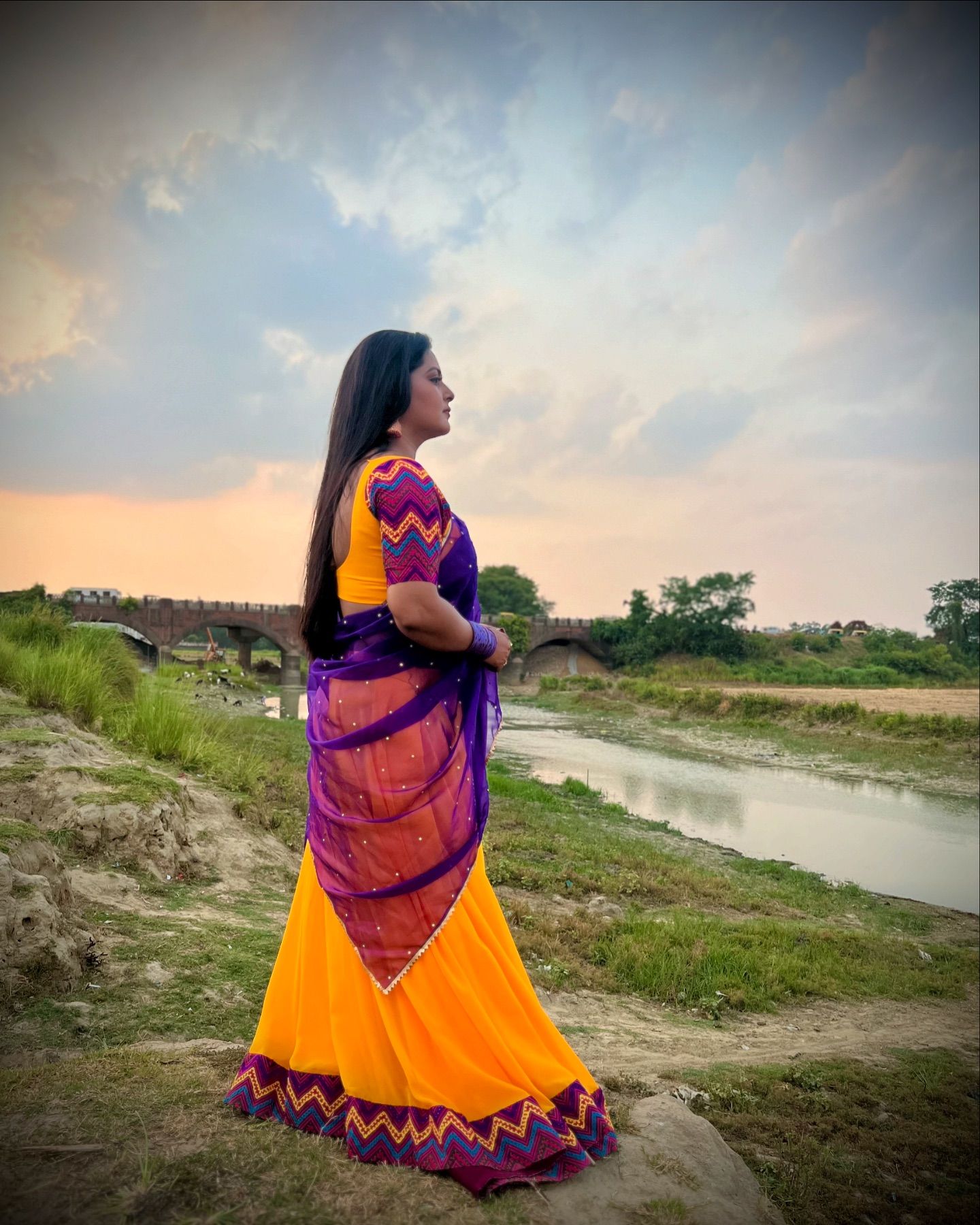 कौन है ये भोजपुरी एक्ट्रेस?