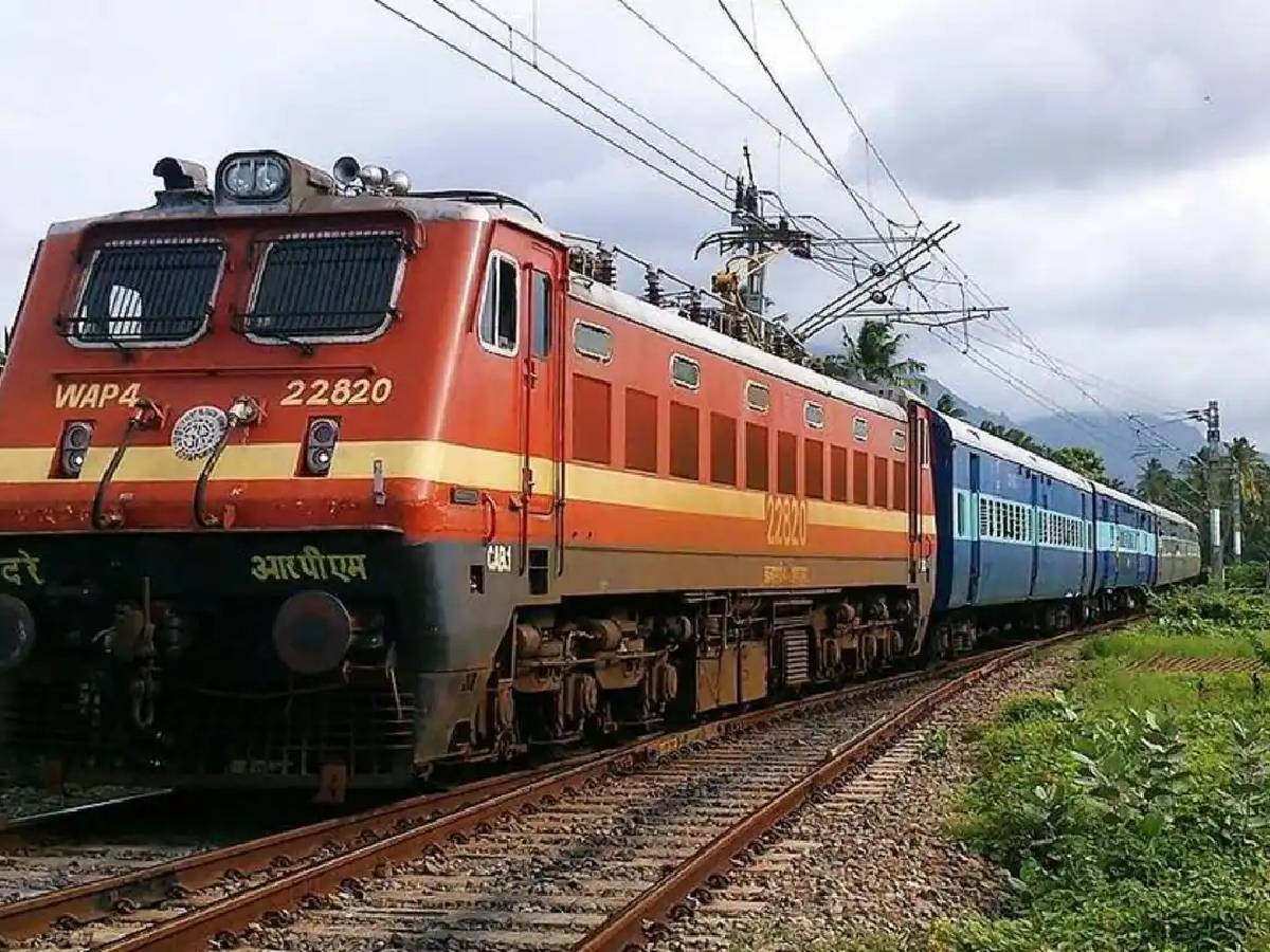 Rakshabandhan Special Train: दिल्ली से वैष्णो देवी कटरा तक चलेंगी स्पेशल ट्रेने, कई राज्यों को होगा फायदा 