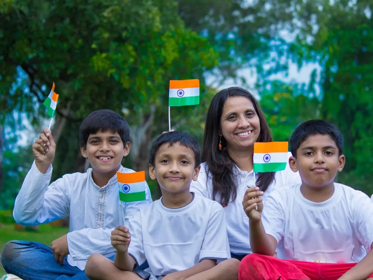 Independence Day Speech: ऐसे तैयार करें स्वतंत्रता दिवस का भाषण, 15 अगस्त का ये स्पीच सुनते ही बजने लगेंगी तालियां