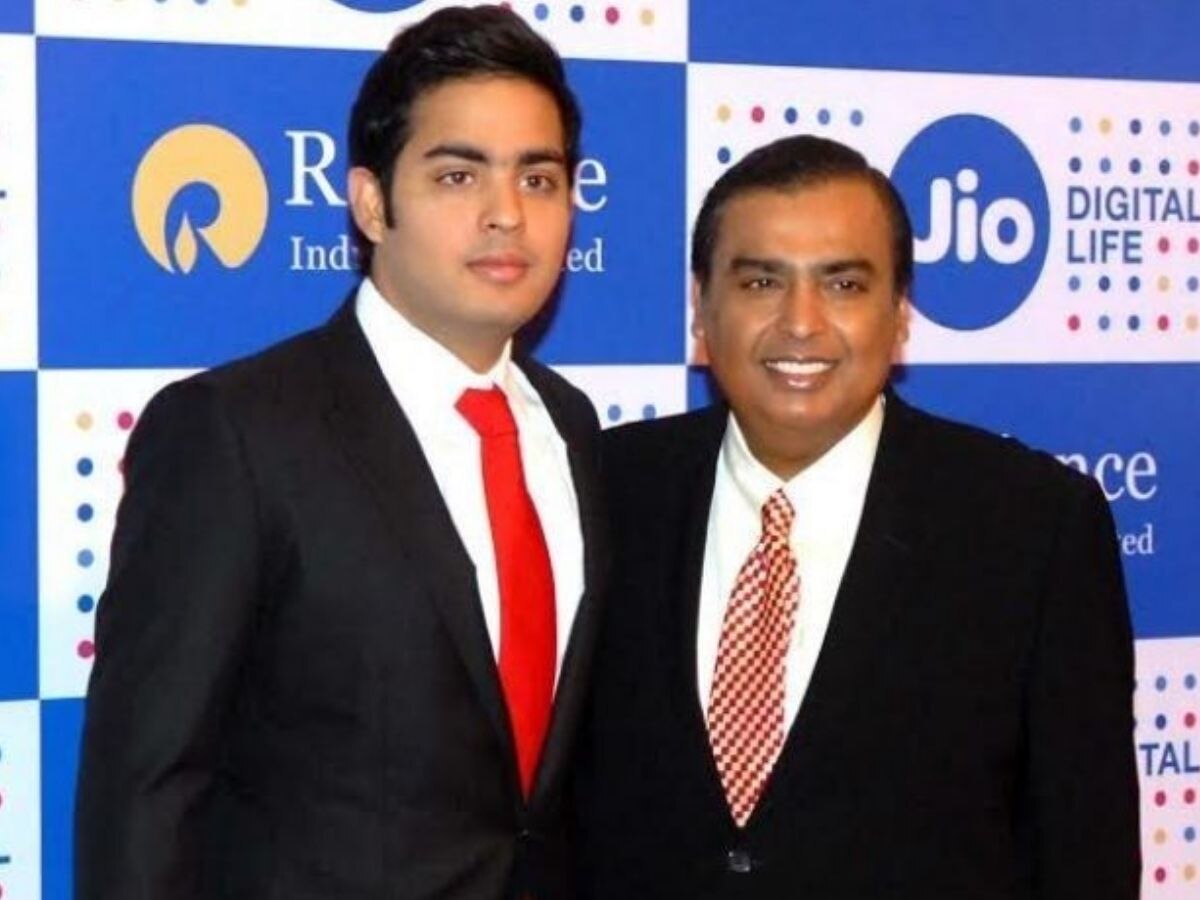 Akash Ambani ने पेश किया Jio का ऐसा प्लान जो सस्ते में दे रहा 11 महीने की वैलिडिटी, इतने सारे फायदे