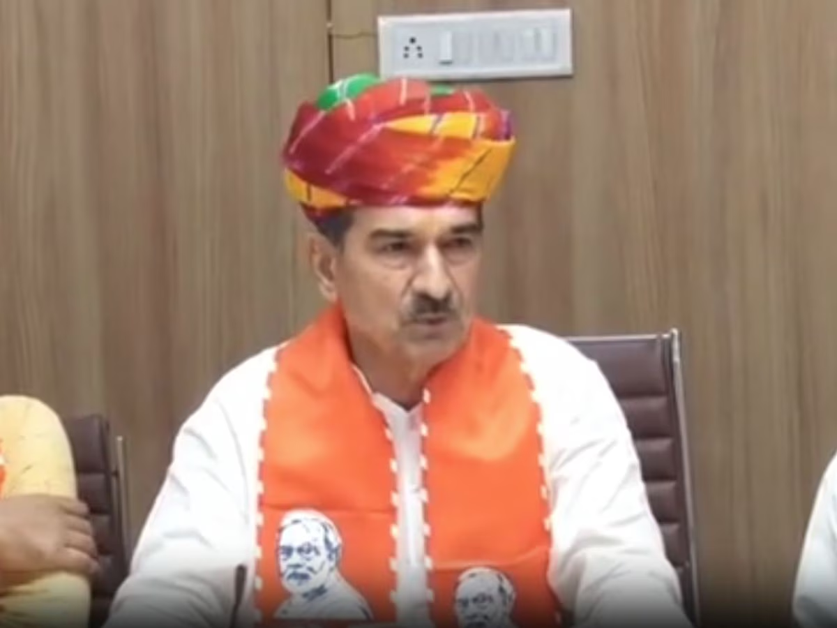 Rajasthan Politics: जया बच्चन को अमिताभ बच्चन से चिढ़ है तो वो जानें..., राज्यसभा हंगामे पर बोले राठौड़ Rajasthan Politics: जया बच्चन को अमिताभ बच्चन से चिढ़ है तो वो जानें..., राज्यसभा हंगामे पर बोले राठौड़