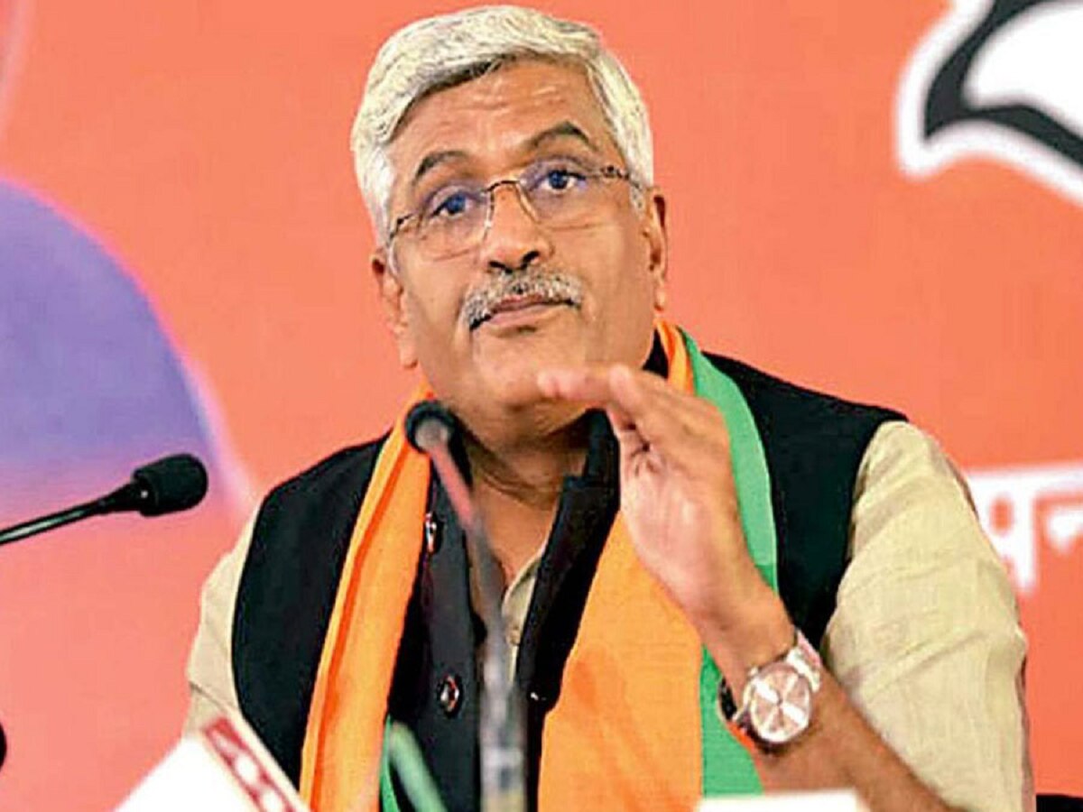 Rajasthan Politics: भारत में बांग्लादेश जैसी स्थिति... वाले बयान पर भड़के शेखावत, कहा- ये पीएम मोदी का देश है... Rajasthan Politics: भारत में बांग्लादेश जैसी स्थिति... वाले बयान पर भड़के शेखावत, कहा- ये पीएम मोदी का देश है...