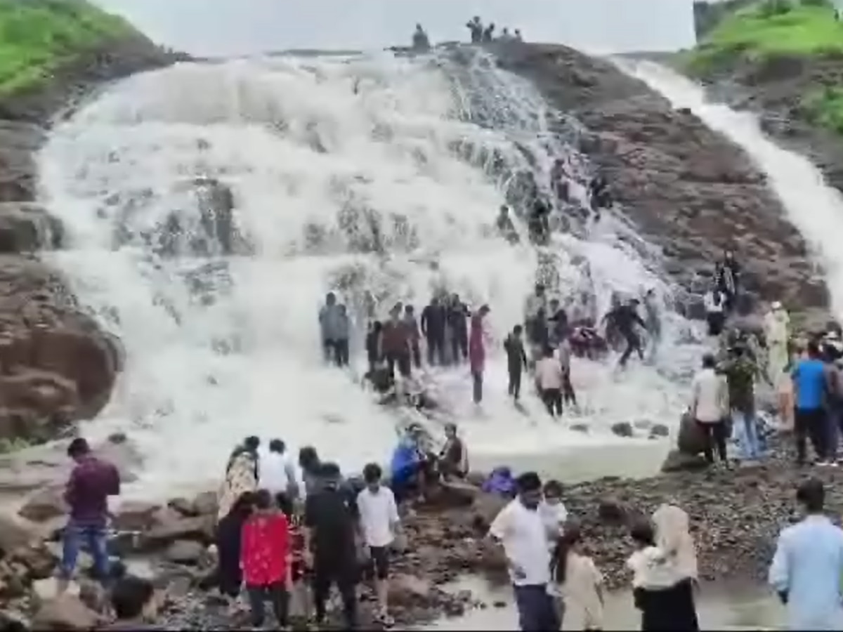 MP Beautiful Waterfalls : मानसून के मौसम में देखना हो दूध की बहती नदी, तो चले लिए मध्य प्रदेश, खूबसूरती देखकर हो जाएंगे मोहित