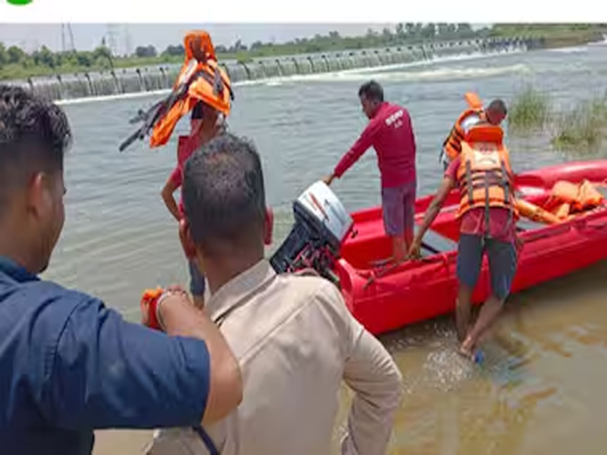 bharatpur news 7 youth drowned in ban ganga river in bayana see photos