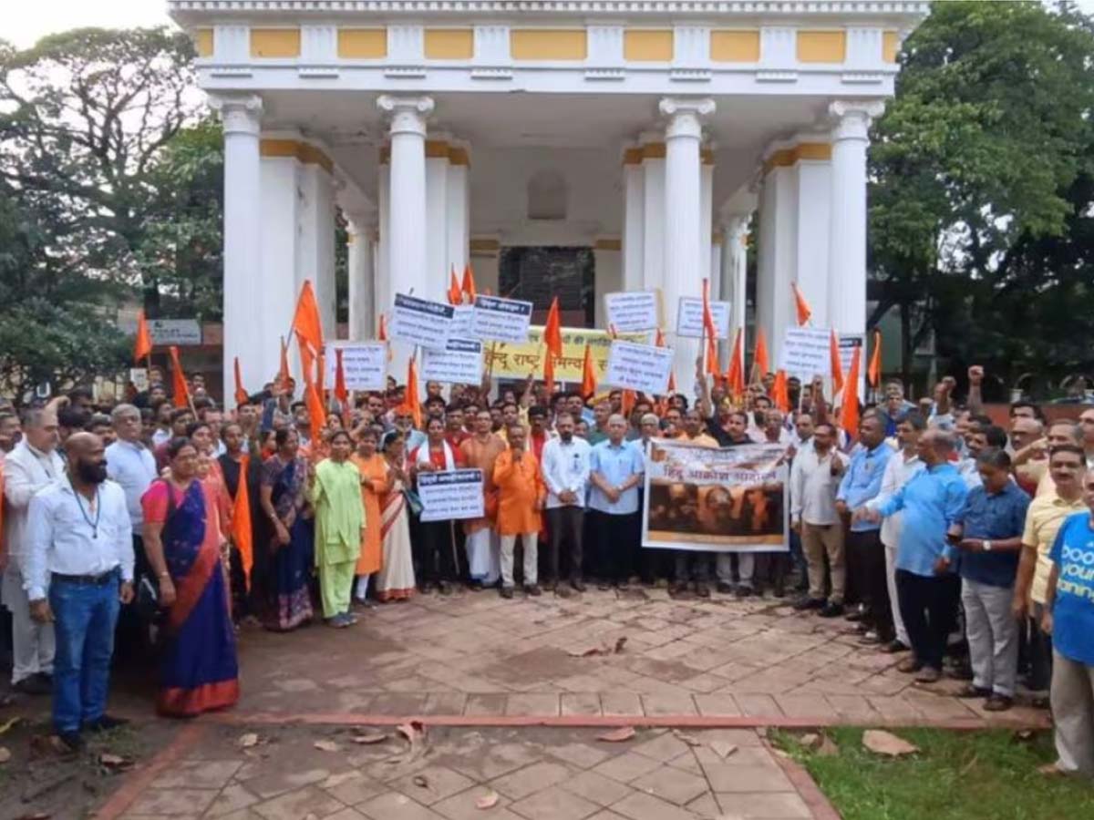 बांग्लादेश के बहाने RSS नेता ने गोवा में मुसलमानों पर साधा निशाना; BJP को दी ये सलाह बांग्लादेश के बहाने RSS नेता ने गोवा में मुसलमानों पर साधा निशाना; BJP को दी ये सलाह