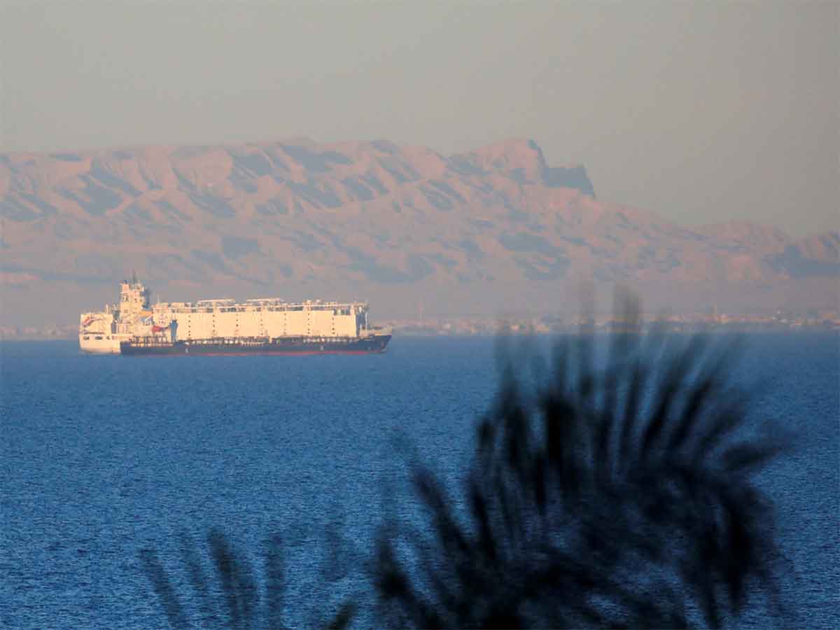 Ships attacked again in Red Sea, Iran-backed Houthi supporters ...