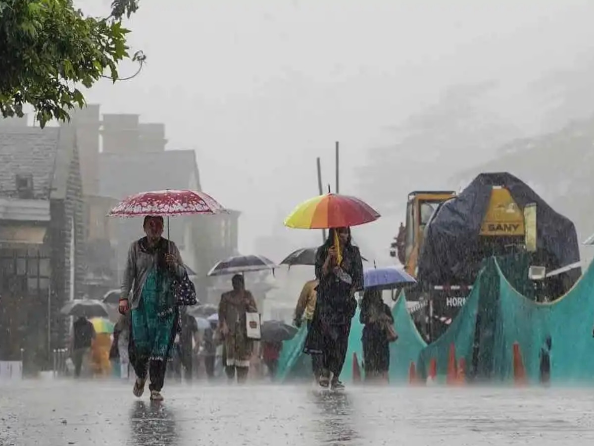 Himachal Weather: हिमाचल में भारी बारिश की चेतावनी! बाढ़ के कारण अब तक 213 सड़कें बंद, 218 बिजली और 131 जलापूर्ति योजनाएं प्रभावित