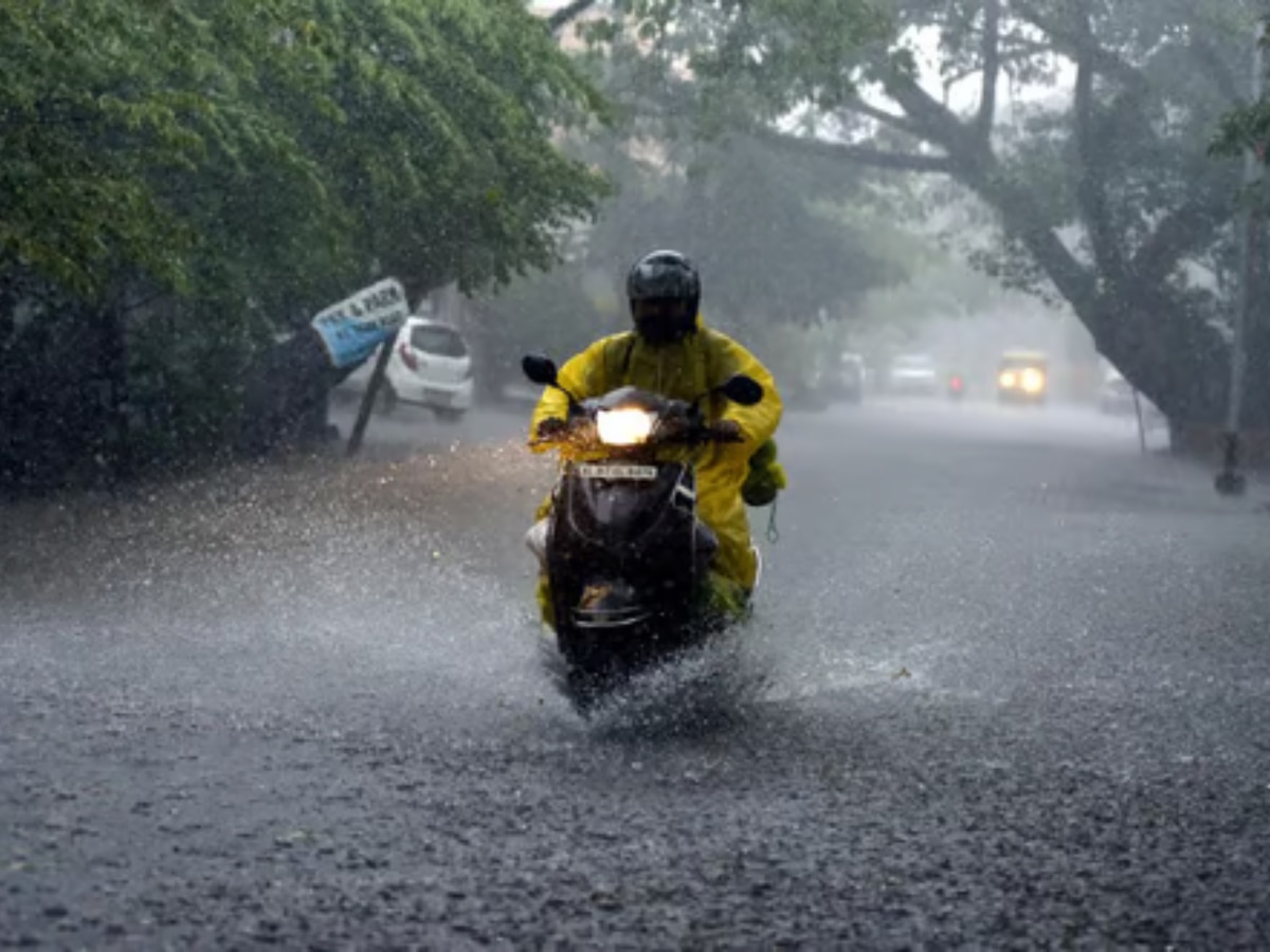 Haryana Rain: चंडीगढ़ में बदले मौसम के मिजाज, दिल्ली-एनसीआर समेत हरियाणा के कई जिलों में दो दिन बारिश के आसार 