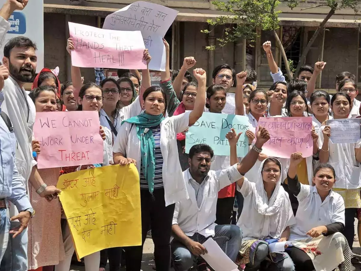 Delhi Doctors Strike: FORDA से अलग है RDA, दिल्ली में तीसरे दिन जारी डॉक्टर्स का विरोध प्रदर्शन 