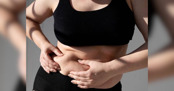 सोते हुए पेट की चर्बी होगी गायब, बस रात में खाएं ये 5 चीजें!