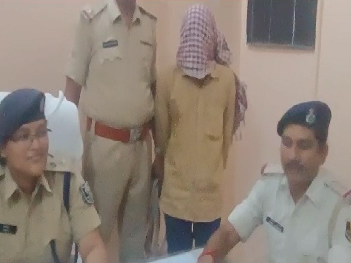 पुलिस ने खुलासा-बेटे ने अपनी मां की हत्या की