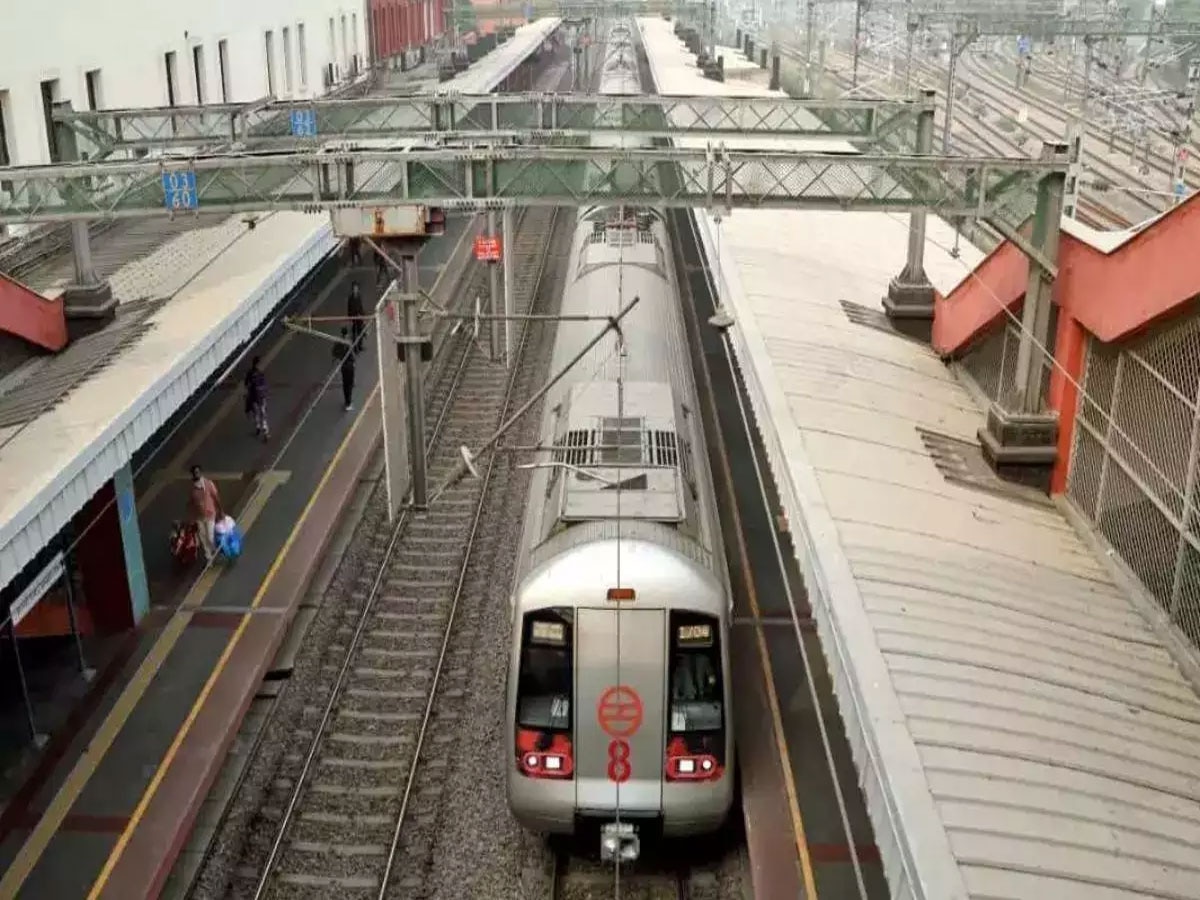 Metro Rail: 2014 से पहले हर महीने बिछती थी 600 मीटर मेट्रो लाइन की पटरी, 10 साल में 700 KM नई लाइन चालू, आपके घर तक पहुंची क्या?