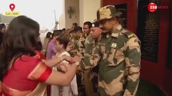 बॉर्डर पर महिलाओं ने सेना के जवानों को बांधी राखी, दिल छू लेंगी तस्वीरें; सोशल मीडिया पर हुईं वायरल 