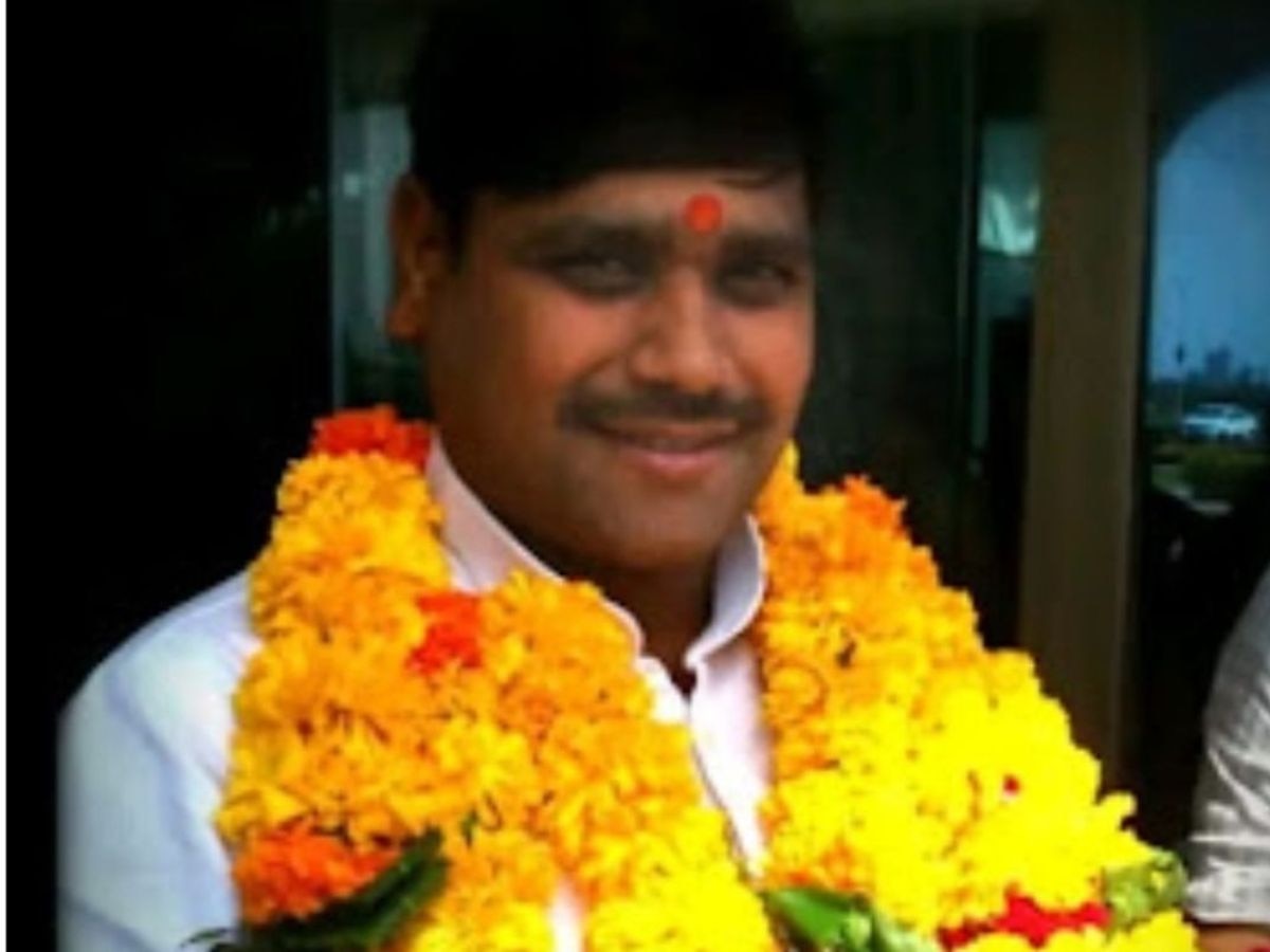 Mulayam singh yadav astrologer Ramesh Tiwari