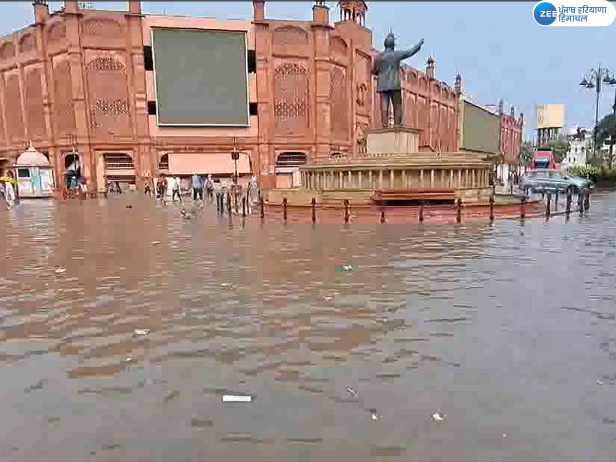 Amritsar News: ਮੀਂਹ ਕਾਰਨ ਵਿਰਾਸਤੀ ਮਾਰਗ 'ਤੇ ਭਰਿਆ ਪਾਣੀ; ਸੰਗਤ ਨੂੰ ਪਰੇਸ਼ਾਨੀ ਦਾ ਕਰਨਾ ਪਿਆ ਸਾਹਮਣਾ