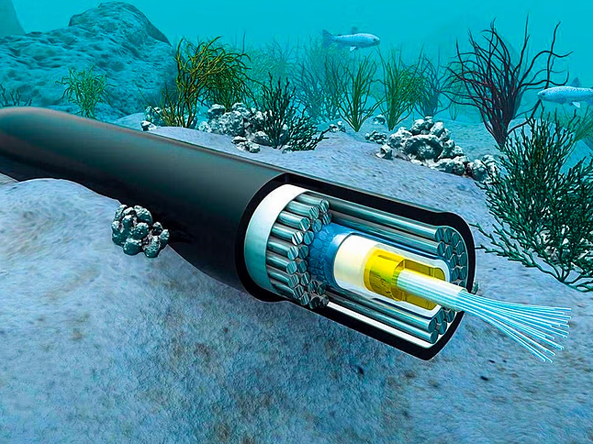Mukesh Ambani Reliance Jio Ready To Built subsea cable network For ...
