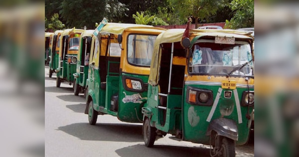 Auto Taxi Strike: दिल्ली NCR में 2 दिन तक ऑटो-टैक्सी की हड़ताल, जानें क्या चाह रहे ड्राइवर?