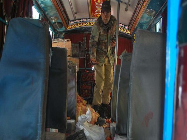 Pakistan School Bus Attack: पाकिस्तान में स्कूल बस पर आतंकी हमला, 2 बच्चों की मौत