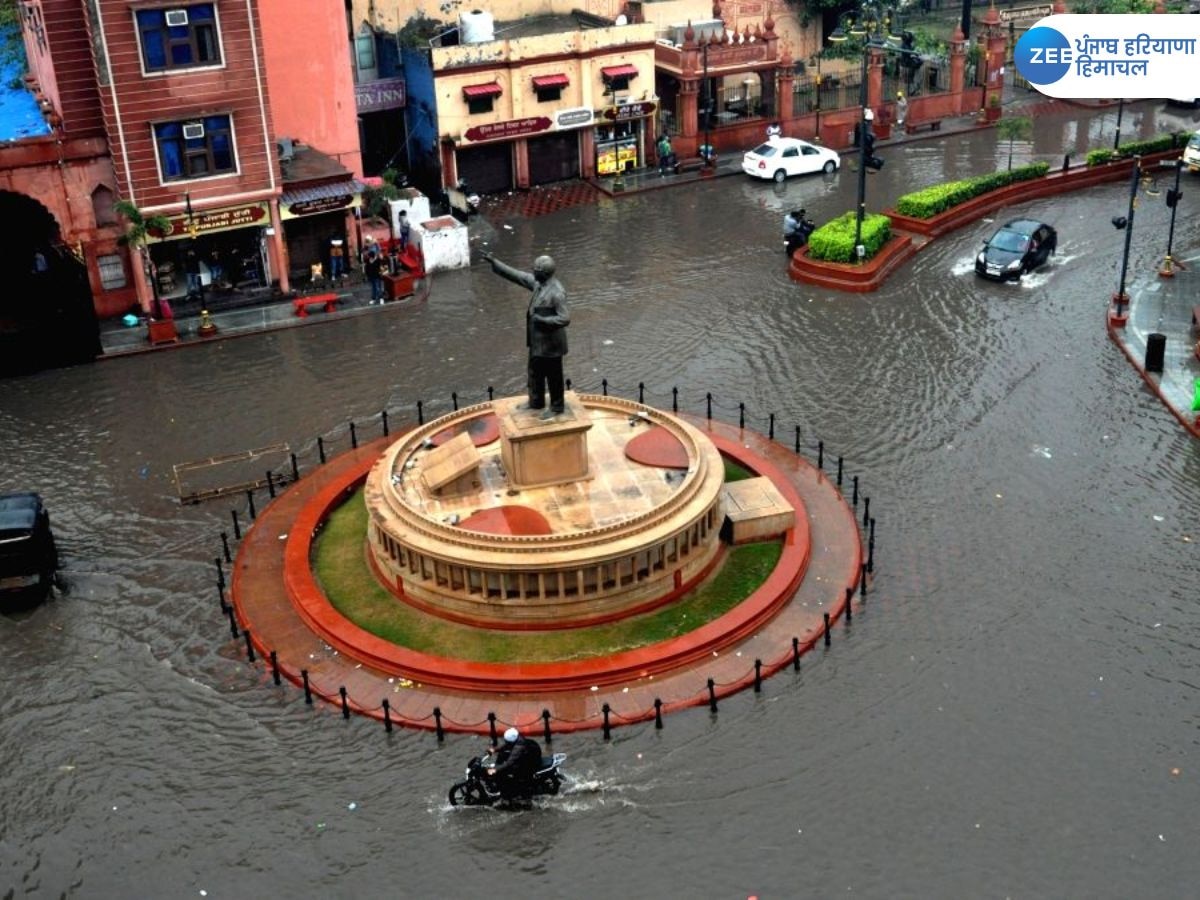 Punjab Waterlogging: ਅੰਮ੍ਰਿਤਸਰ ਦੀ ਹੈਰੀਟੇਜ ਸਟਰੀਟ 'ਤੇ ਭਰਿਆ ਪਾਣੀ, ਮਨੁੱਖੀ ਅਧਿਕਾਰ ਕਮਿਸ਼ਨ ਨੇ ਨਗਰ ਨਿਗਮ ਕਮਿਸ਼ਨਰ ਨੂੰ ਭੇਜਿਆ ਨੋਟਿਸ