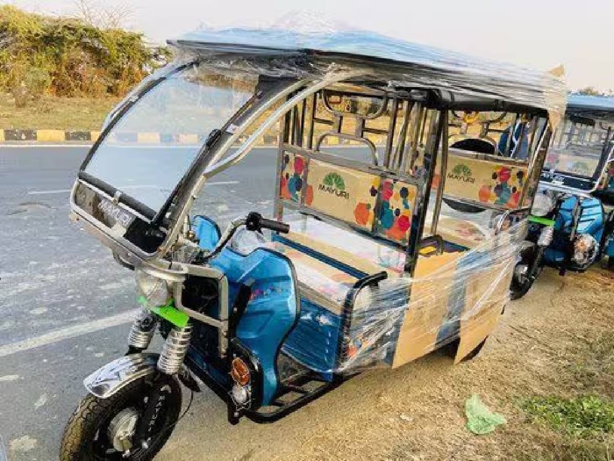 Illegal e-rickshaws: दिल्ली में अवैध ई-रिक्शा संचालकों पर बड़ा एक्शन, जब्ती के 7 दिन में कुचला जाएगा वाहन