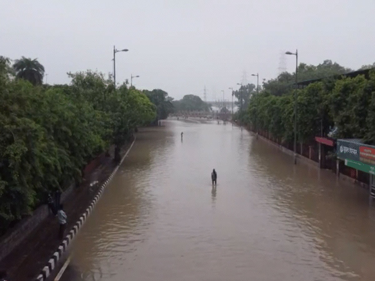 Weather: इन राज्यों में आज संभलकर! मौसम विभाग ने जारी की 'भयंकर' चेतावनी