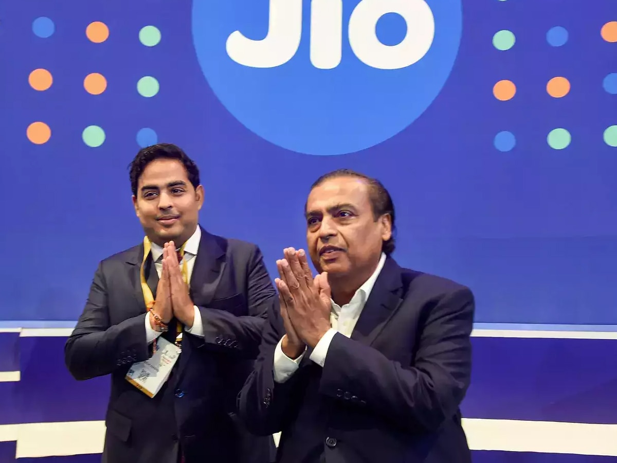 Reliance Jio: सस्ते Prepaid Plans लाकर मुकेश अंबानी ने मचाया धमाल, मिलेगा 3 महीने तक फ्री कॉलिंग और डेटा 