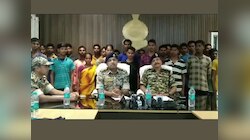 Bijapur News: ଛତିଶଗଡ଼ ପୋଲିସ ନିକଟରେ ଆତ୍ମସମର୍ପଣ କଲେ ୨୫ ନକ୍ସଲ