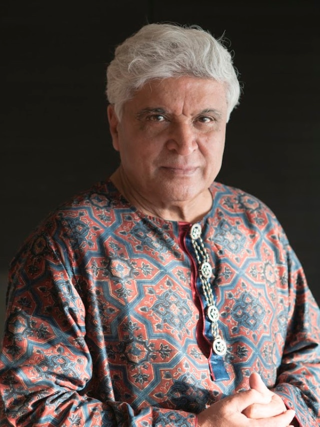 Javed Akhtar Shayari: &#039;तब हम दोनों वक्त चुरा कर लाते थे...&#039;, दिलों पर मरहम सा असर करतीं जावेद साहब की शायरियां