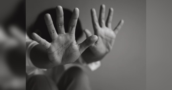 बांग्लादेश से मुंबई लाकर लड़की को बेचा, तस्कर ने किया रेप, शुरू हुआ देह व्यापार, पुलिस ने ऐसे छुड़ाया