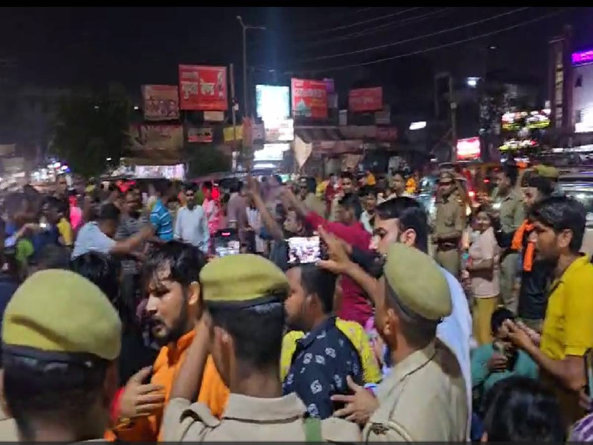 Ghaziabad Rape case: नाबालिग से रेप के बाद गाजियाबाद में भड़की हिंसा, पुलिस ने कहा- उपद्रवियों पर एक्शन लेंगे