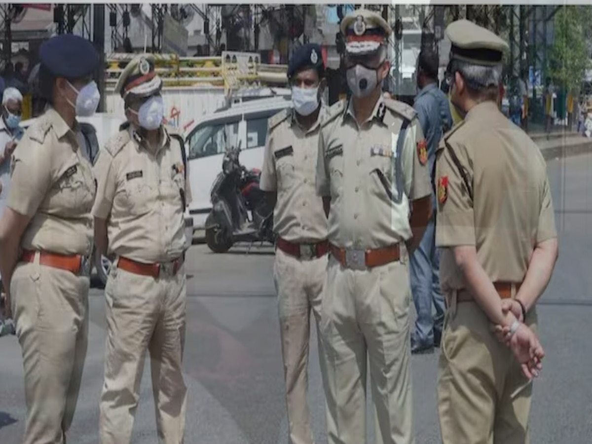 Delhi Police: बिहार में बेड पर थे पति-पत्नी; Delhi पुलिस ने कमरे में जाकर किया कुछ ऐसा, लोगों ने...