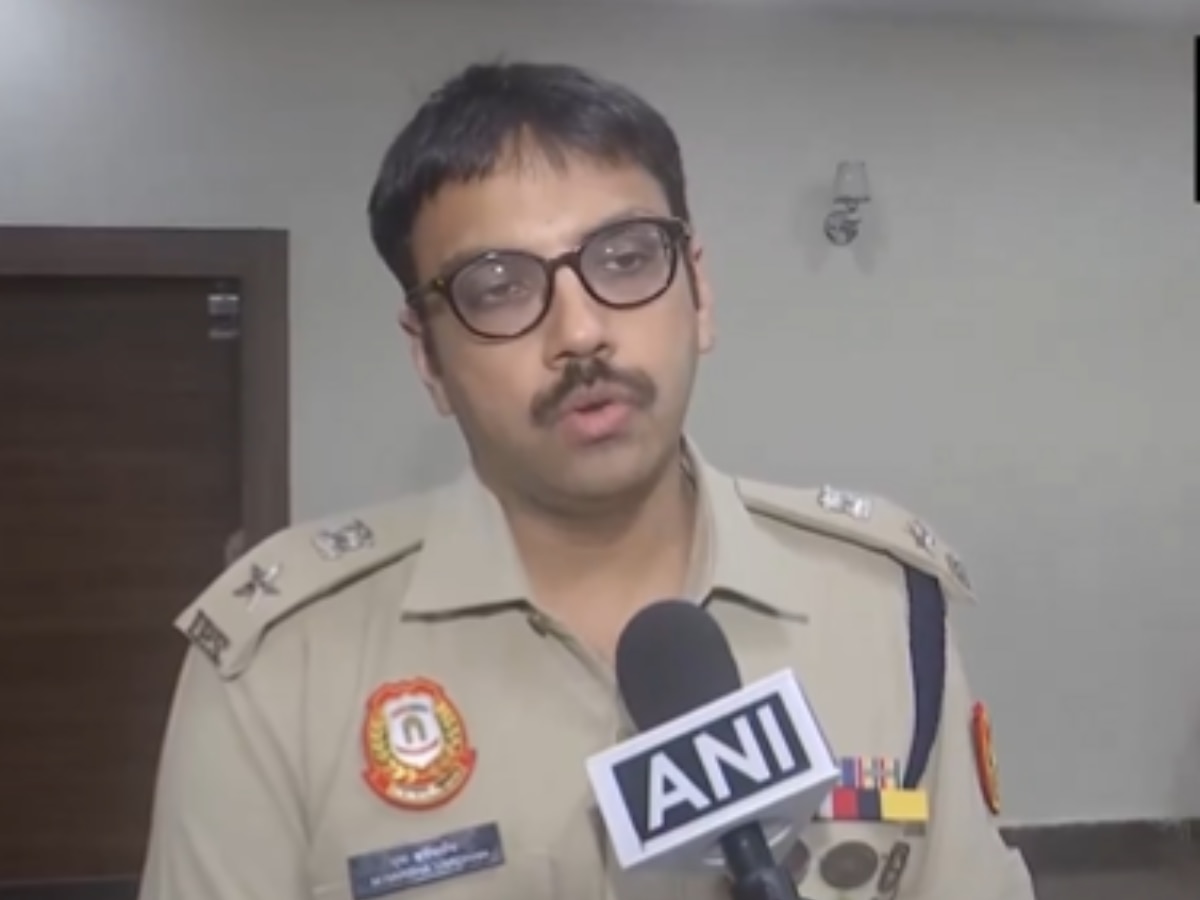 Delhi Crime: पैसों के लालच में चाचा-चाची ने किया किडनैप, इंडो-नेपाल बॉर्डर से 6 साल की मासूम को किया रेस्क्यू 