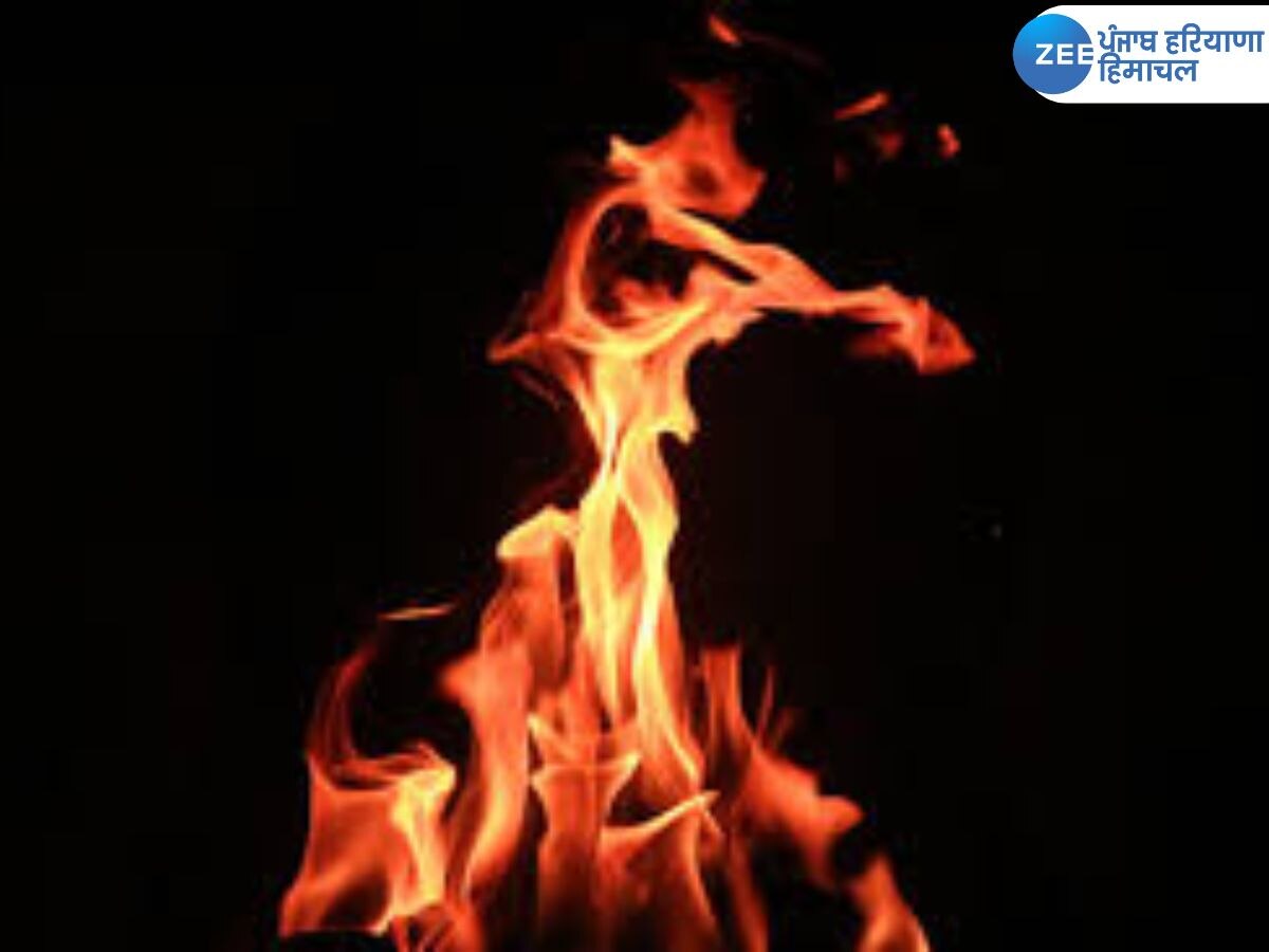 Bathinda Shop Fire: ਬਠਿੰਡਾ 'ਚ 3 ਮੰਜ਼ਿਲਾ ਦੁਕਾਨ ਨੂੰ ਲੱਗੀ ਭਿਆਨਕ ਅੱਗ, ਲੱਖਾਂ ਰੁਪਏ ਦਾ ਇਲੈਕਟ੍ਰਿਕ ਸਮਾਨ ਸੜ ਕੇ ਸਵਾਹ