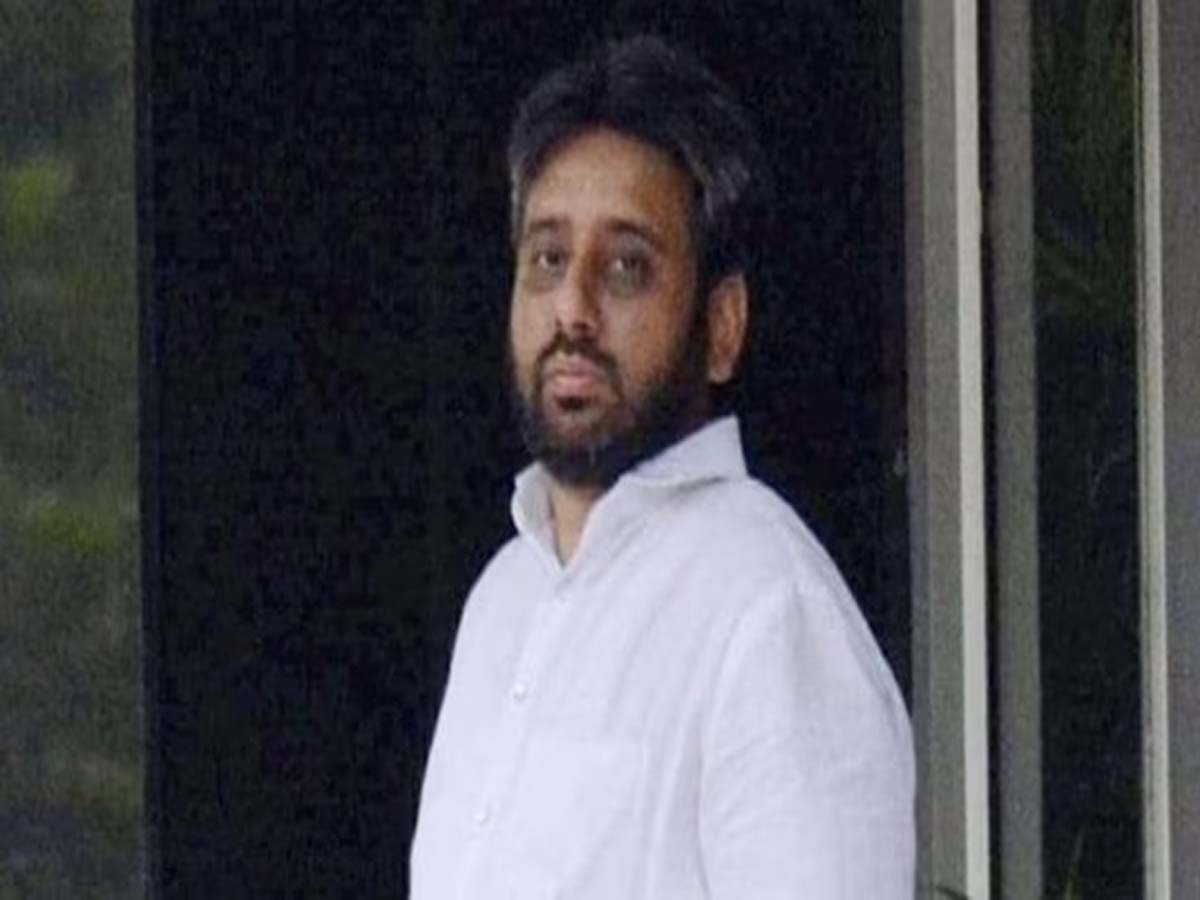 Amanatullah Khan Arrest: अमानतुल्लाह खान को ईडी ने किया गिरफ्तार, कई घंटे घर के बाहर रही एजेंसी