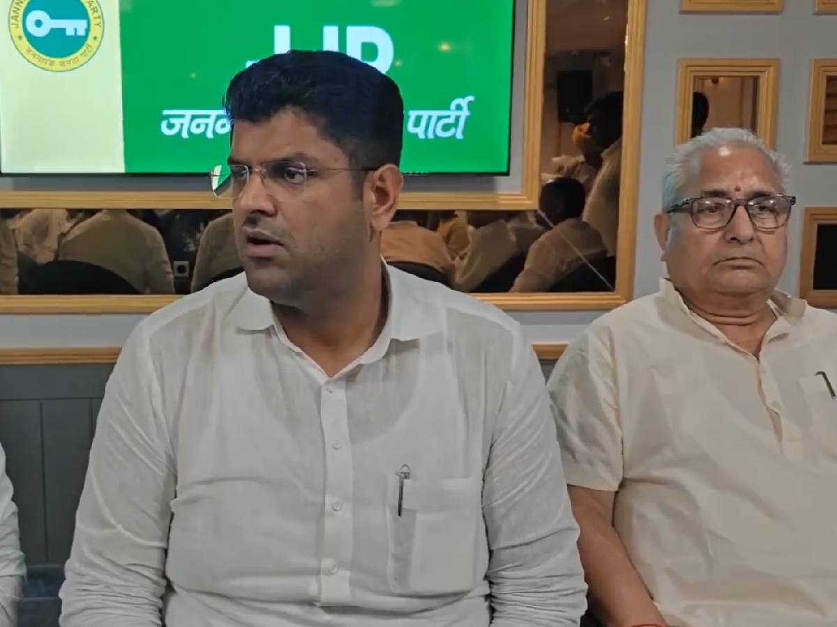 Dushyant Chautala: किसानों के कर्ज माफ और शिक्षक भर्ती में महिलाओं को मिलेगा 50% आरक्षण !