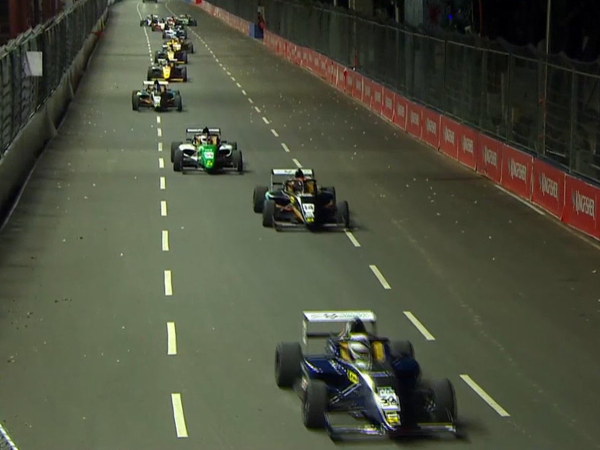 Street Racing India night street race in chennai first time in country cars ran speed of ...