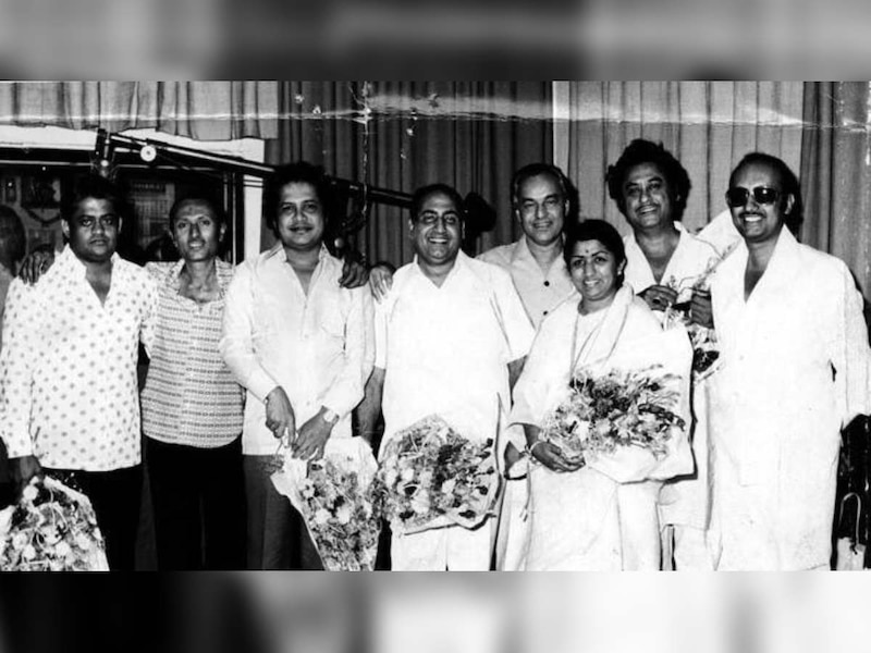 इनके साथ काम