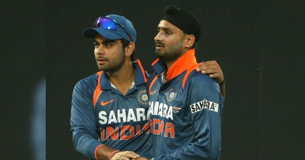 You will be ashamed of yourself here conversation between Harbhajan singh  and virat kohli | 'खुद पर शर्म करोगे...',युवा कोहली से हरभजन ने क्यों की थी  खरी-खरी बात | Hindi News, Zee