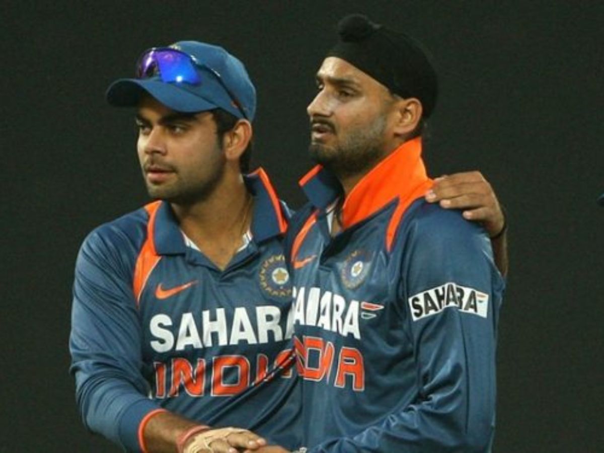 You will be ashamed of yourself here conversation between Harbhajan singh  and virat kohli | 'खुद पर शर्म करोगे...',युवा कोहली से हरभजन ने क्यों की थी  खरी-खरी बात | Hindi News, Zee