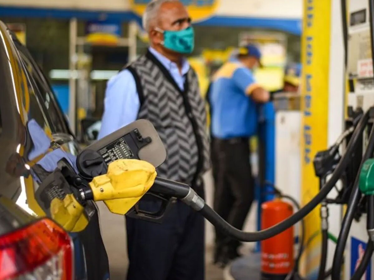 Petrol Price: म‍िजोरम में पेट्रोल-डीजल 4 रुपये लीटर महंगा, क्रूड ऑयल में तेजी के ब‍िना सरकार ने क्‍यों बढ़ाए दाम?