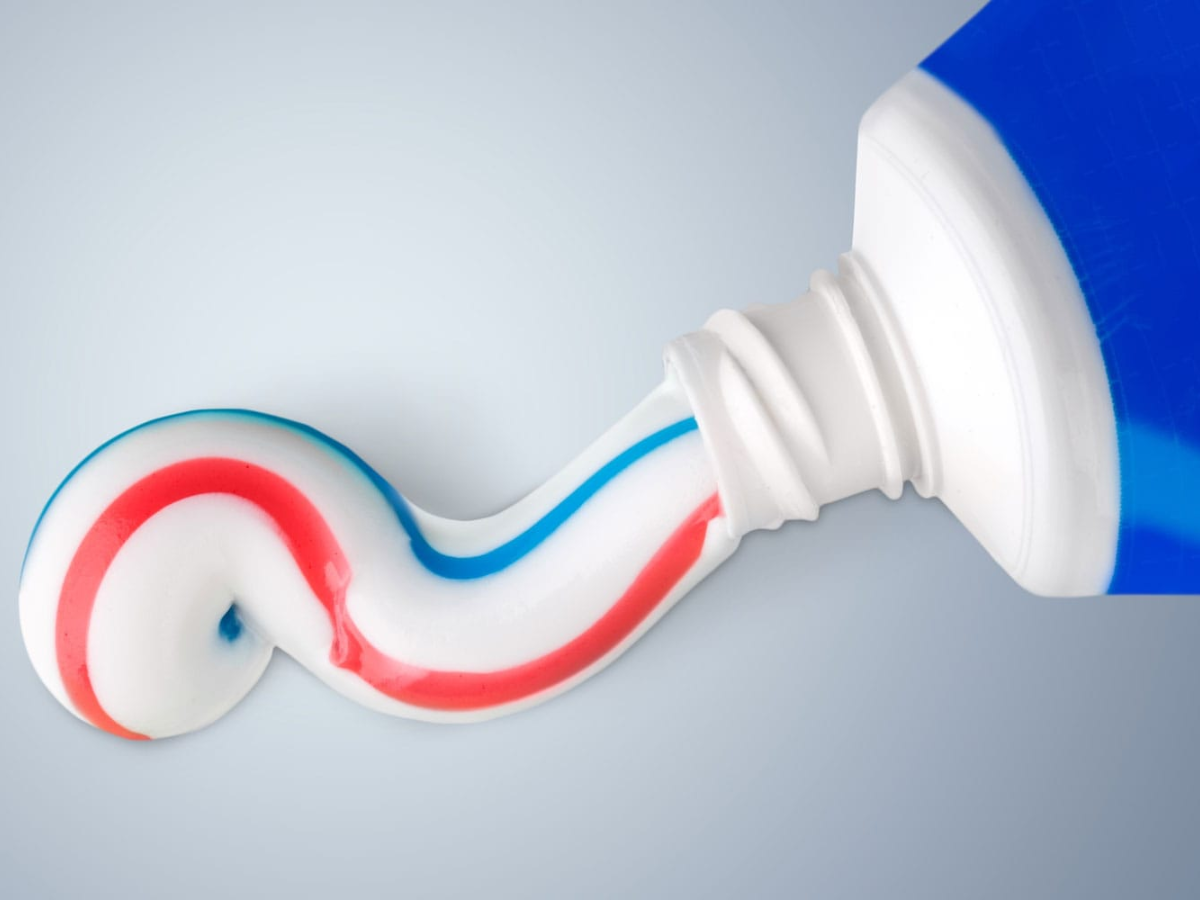 Notes In A Toothpaste Toothpaste not only clean teeth you can also use in house cleaning note ...