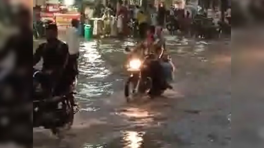 Sawai Madhopur News: मूसलाधार बारिश बनी आफत, लक्खी मेले की तैयारियों पर फिरा पानी