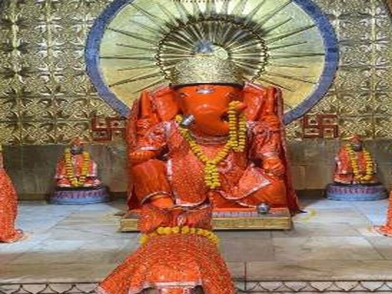 200 किलो मोदक का भोग 