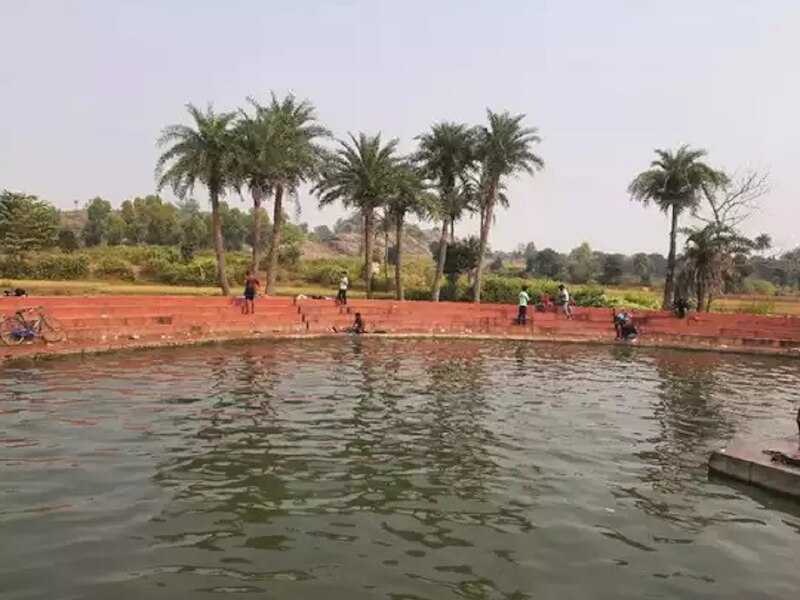 जरमुंडी प्रखंड में कभी था पातालगंगा नामक गर्म जल झरना