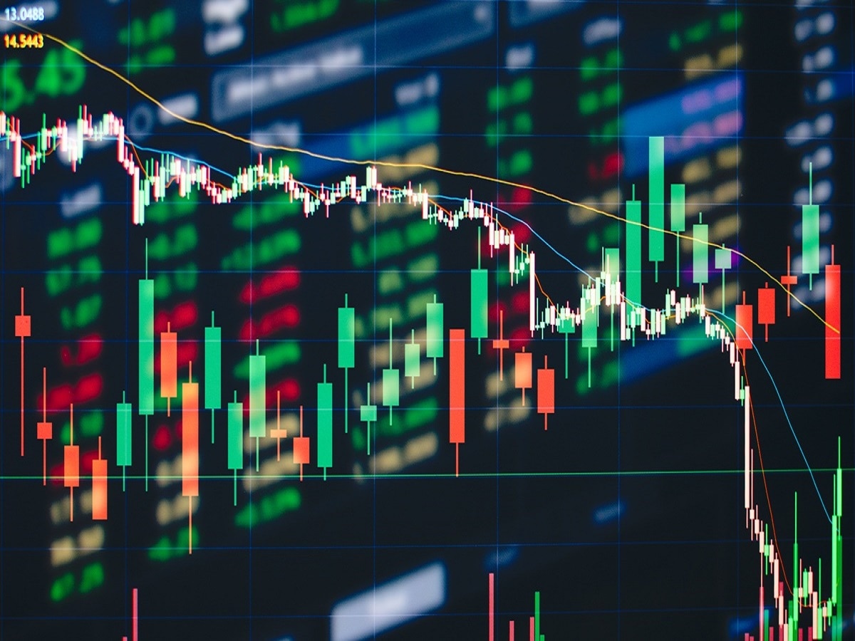  Share Market: गिरने के बाद संभला शेयर बाजार, IT और फार्मा के दम पर 362 अंक चढ़ा सेंसेक्स, निफ्टी 25000 के पार  