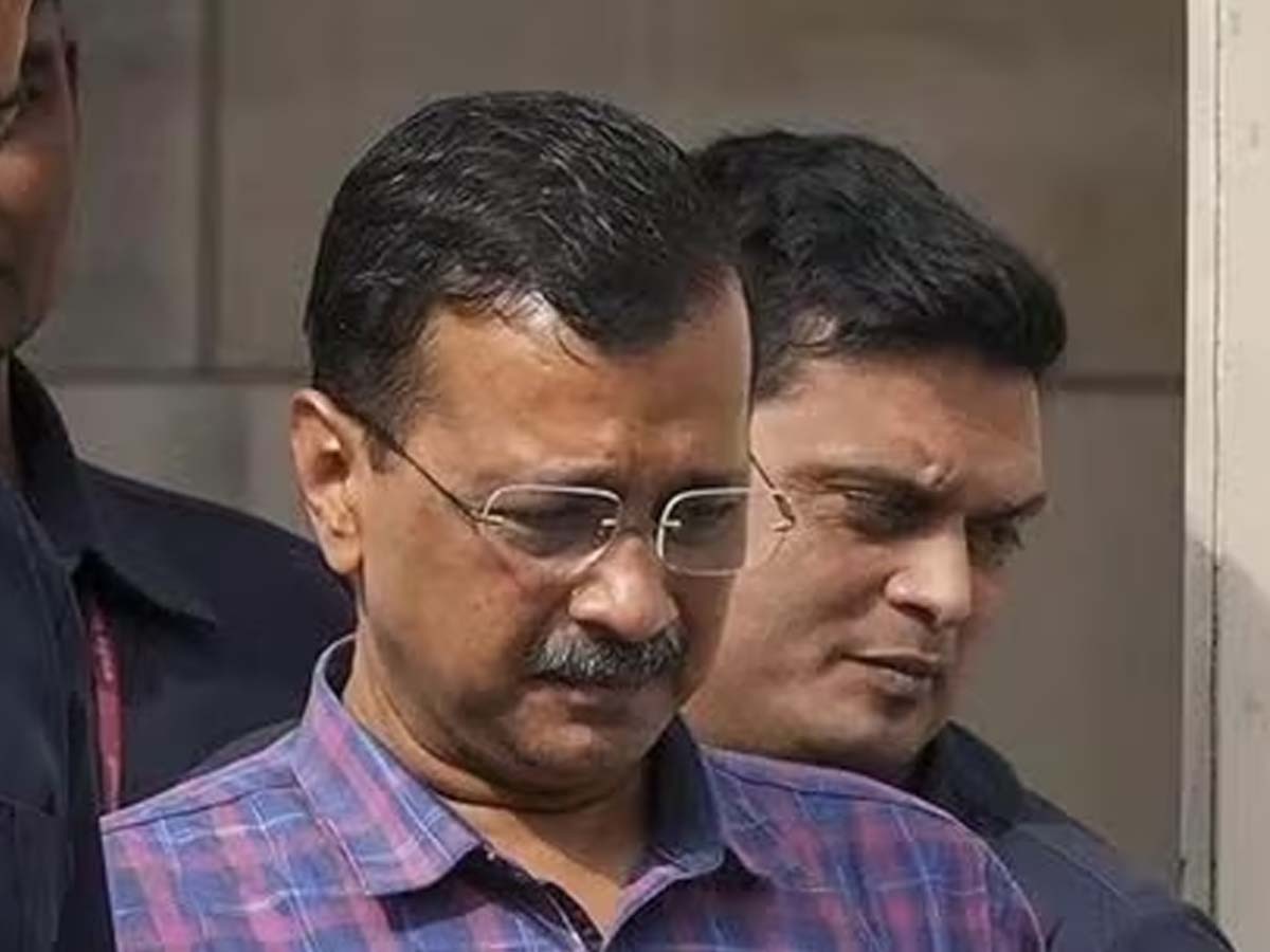 Delhi News: दिल्ली में लगने वाला है राष्ट्रपति शासन? प्रेजिडेंट मुर्मू से मिले BJP विधायक,  उठाई सरकार बर्खास्त करने की मांग