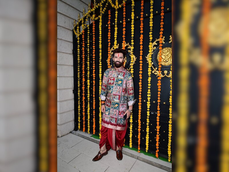 गुजराती लुक में चिराग पासवान