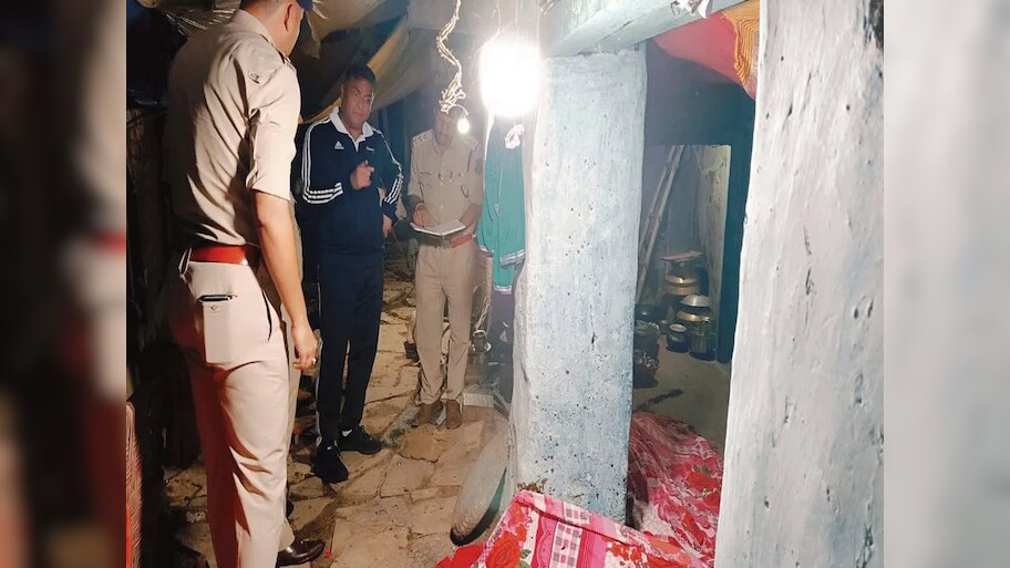 छत्तीसगढ़: बलौदाबाजार में पड़ोसी बना हैवान, जादू-टोना के शक में एक ही परिवार के 4 लोगों की गला रेतकर की हत्या,