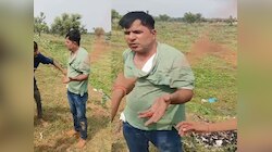 Rajasthan Crime: सिपाही ने की ये शर्मनाक हरकत तो ग्रामीणों ने जमकर धोया,Video वायरल
